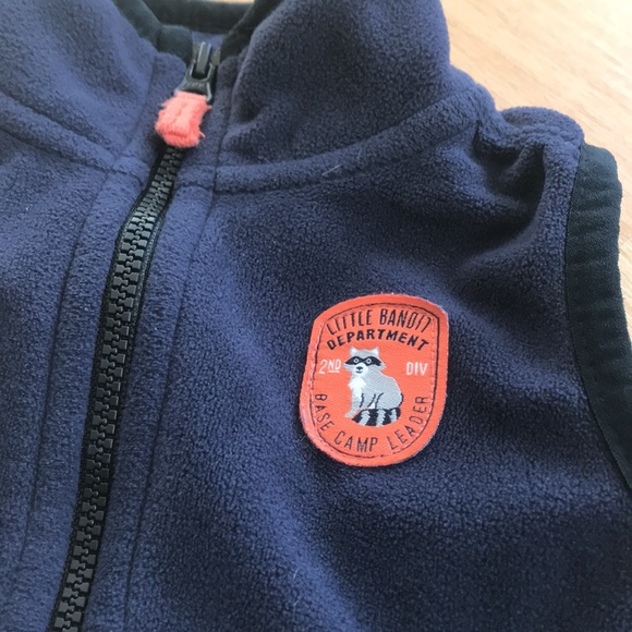 8/$25 Carter’s Blue Fleece Vest 6 Months - Picture 2 of 10
